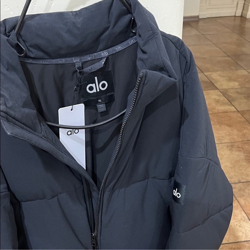 ALO Yoga Black Women's Puffer Jacket oversized - Picture 13 of 16